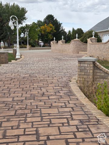 1402 SHEPHERD DR, Wellington, UT 84542