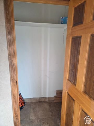 1402 SHEPHERD DR, Wellington, UT 84542