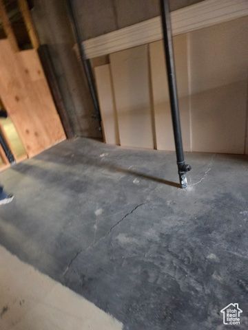 1402 SHEPHERD DR, Wellington, UT 84542