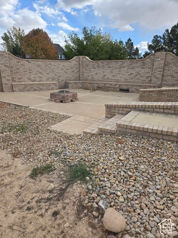 1402 SHEPHERD DR, Wellington, UT 84542