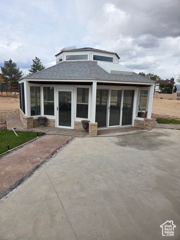 1402 SHEPHERD DR, Wellington, UT 84542