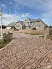 1402 SHEPHERD DR, Wellington, UT 84542