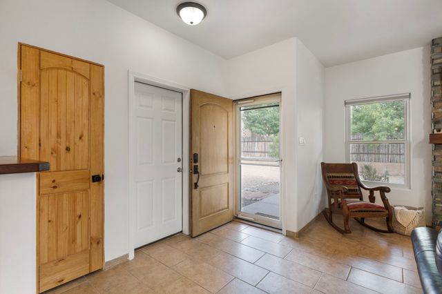 3702 Valmora, Santa Fe, NM 87505