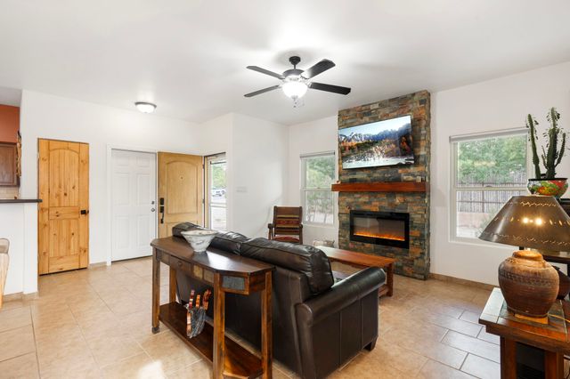 3702 Valmora, Santa Fe, NM 87505