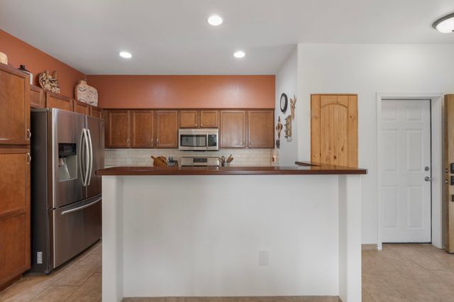 3702 Valmora, Santa Fe, NM 87505