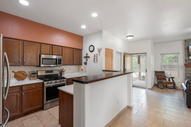 3702 Valmora, Santa Fe, NM 87505