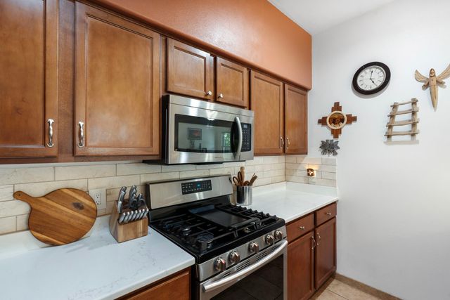 3702 Valmora, Santa Fe, NM 87505