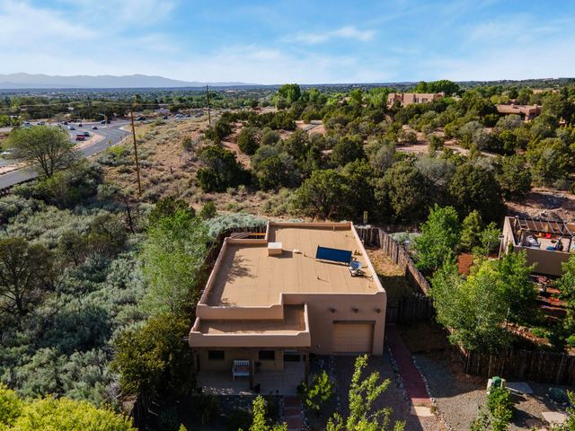 3702 Valmora, Santa Fe, NM 87505