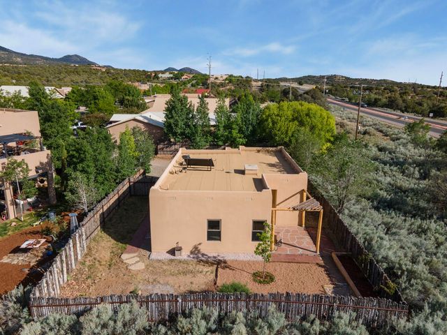3702 Valmora, Santa Fe, NM 87505