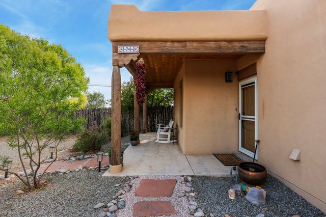 3702 Valmora, Santa Fe, NM 87505