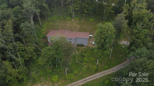 871 May Apple Lane, Mars Hill, NC 28754