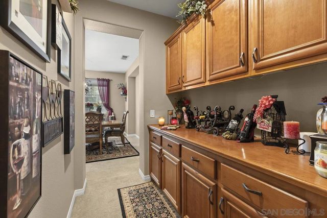 2494 San Clemente Ave, Vista, CA 92084