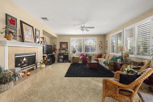 2494 San Clemente Ave, Vista, CA 92084