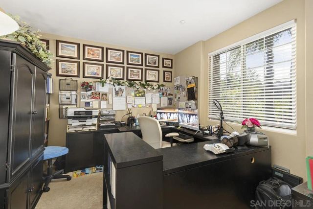 2494 San Clemente Ave, Vista, CA 92084