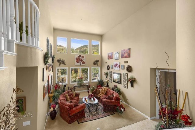 2494 San Clemente Ave, Vista, CA 92084
