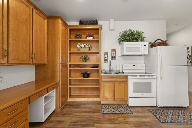 2494 San Clemente Ave, Vista, CA 92084