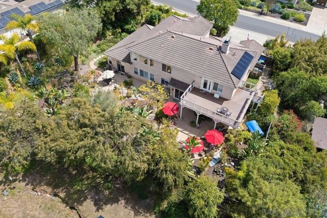 2494 San Clemente Ave, Vista, CA 92084