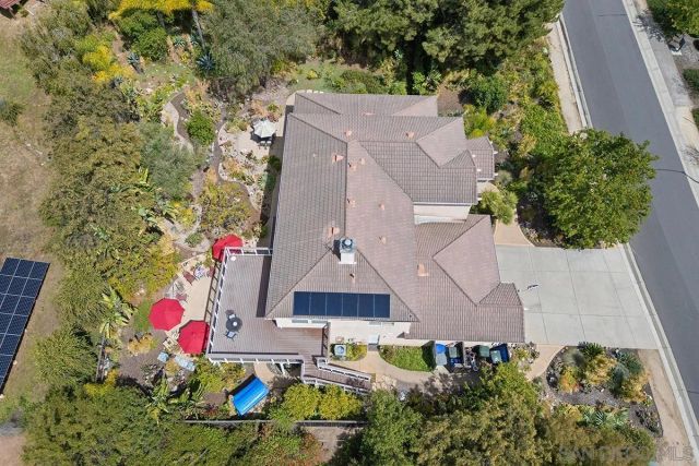 2494 San Clemente Ave, Vista, CA 92084