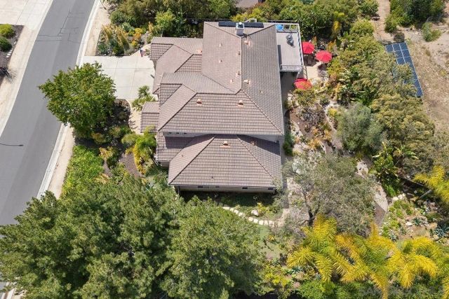 2494 San Clemente Ave, Vista, CA 92084