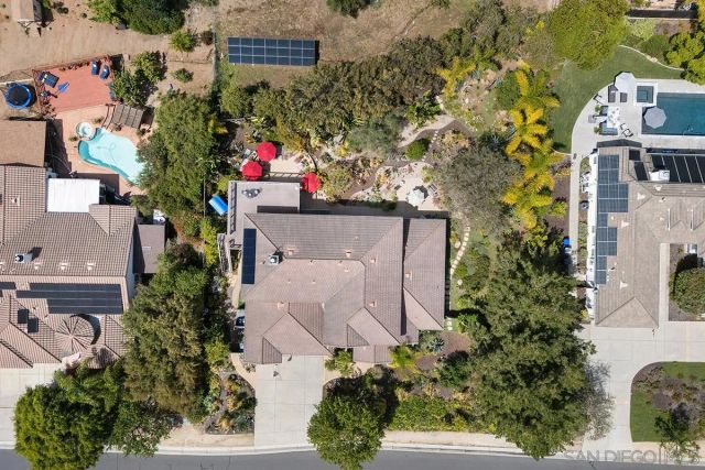 2494 San Clemente Ave, Vista, CA 92084
