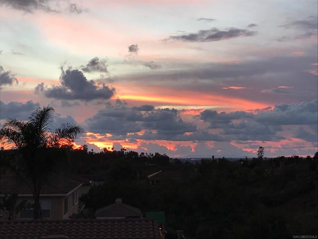 2494 San Clemente Ave, Vista, CA 92084