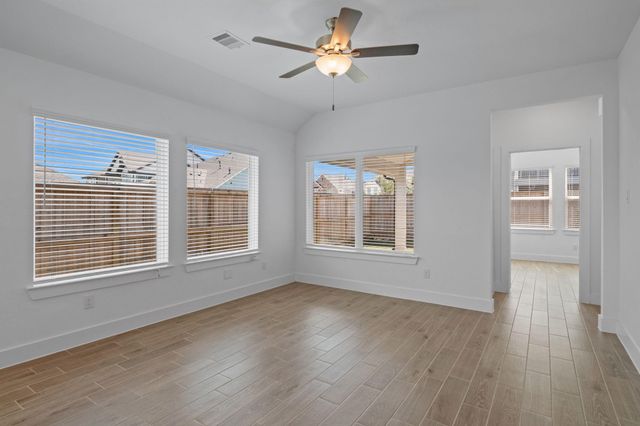 5230 Big Dipper, Iowa Colony, TX 77583