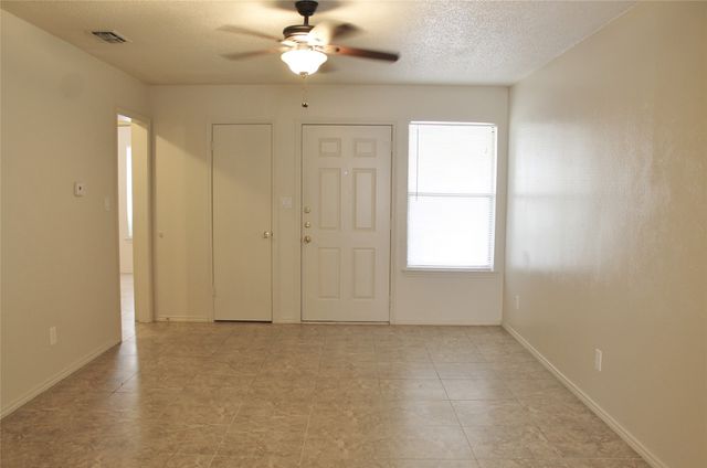 1104 Curtis Drive, Weatherford, TX 76086