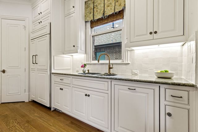 5701 Armstrong Parkway, University Park, TX 75205