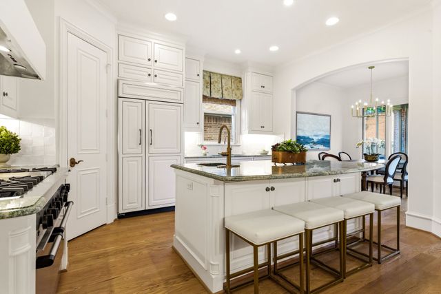 5701 Armstrong Parkway, University Park, TX 75205