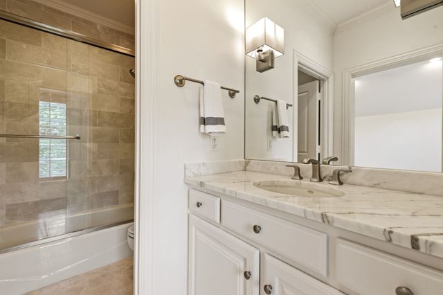 5701 Armstrong Parkway, University Park, TX 75205