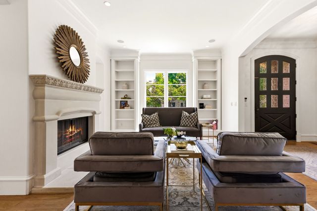 5701 Armstrong Parkway, University Park, TX 75205