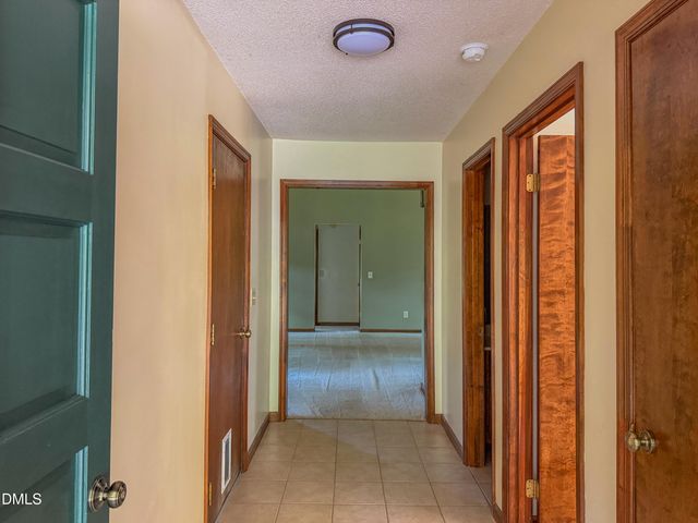 409 Dalkin Court, Burlington, NC 27215