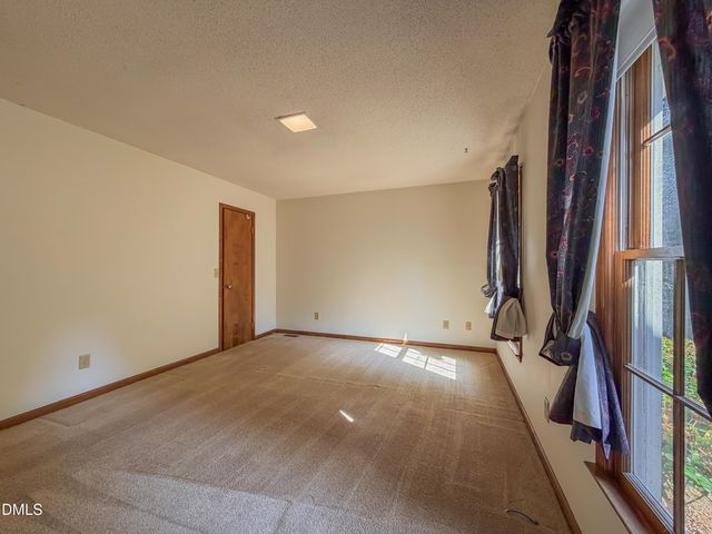 409 Dalkin Court, Burlington, NC 27215