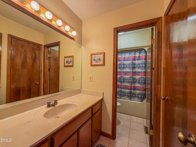 409 Dalkin Court, Burlington, NC 27215