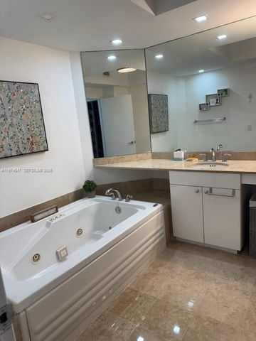 4779 Collins Ave 3504, Miami Beach, FL 33140