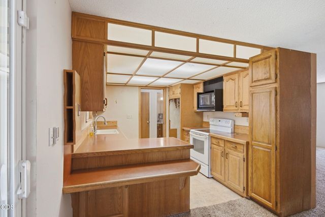 6141 New Hope Road, Grants Pass, OR 97527
