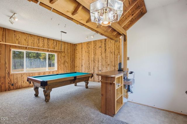 6141 New Hope Road, Grants Pass, OR 97527