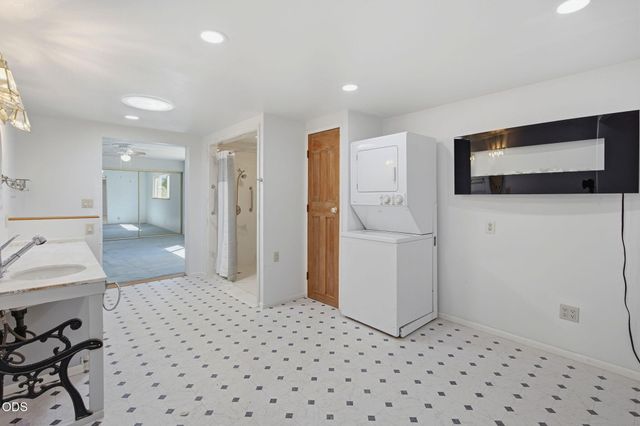 6141 New Hope Road, Grants Pass, OR 97527