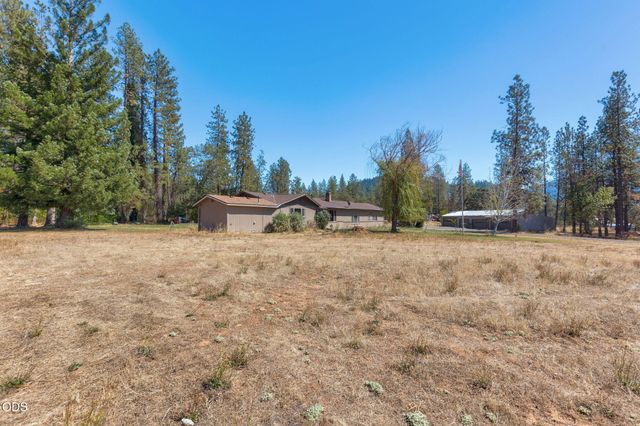 6141 New Hope Road, Grants Pass, OR 97527