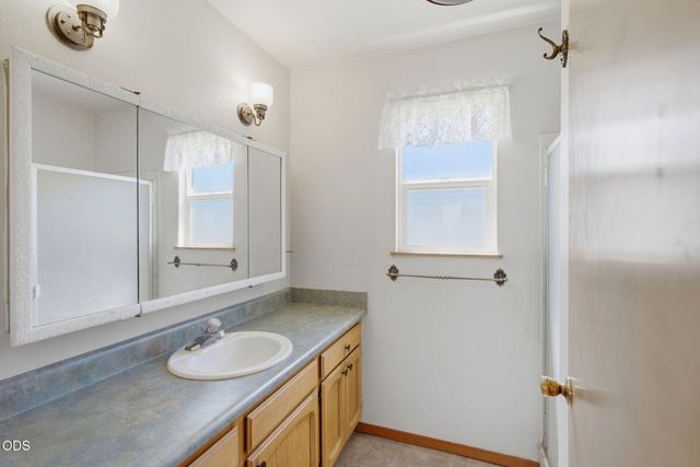 6141 New Hope Road, Grants Pass, OR 97527