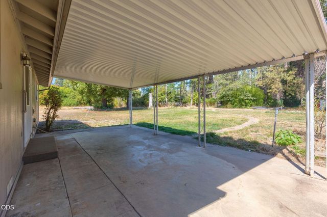 6141 New Hope Road, Grants Pass, OR 97527