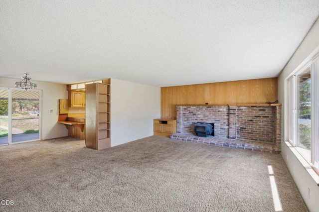6141 New Hope Road, Grants Pass, OR 97527