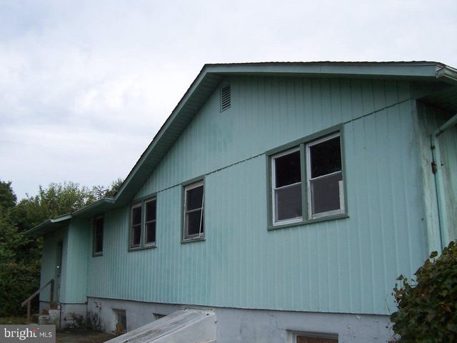 1174 HARKER AVE, West Deptford, NJ 08096