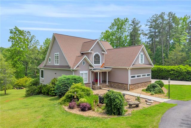 189 Beaver Lake Road, West Union, SC 29696