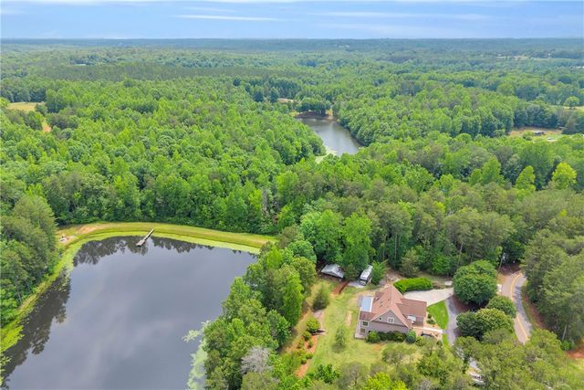 189 Beaver Lake Road, West Union, SC 29696