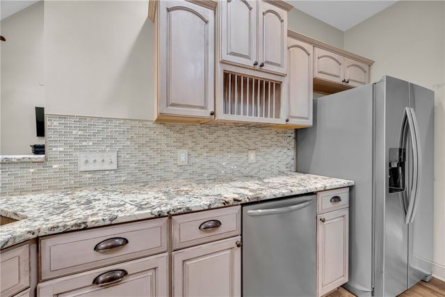 189 Beaver Lake Road, West Union, SC 29696