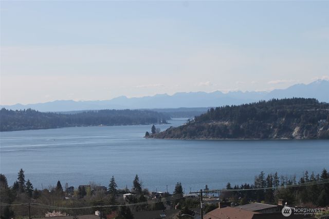 7606 19th Street W, Tacoma, WA 98466