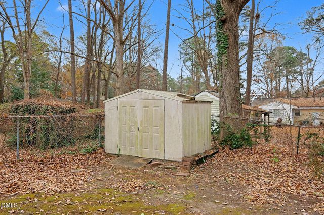 1305 Queen Anne NW Road, Wilson, NC 27896