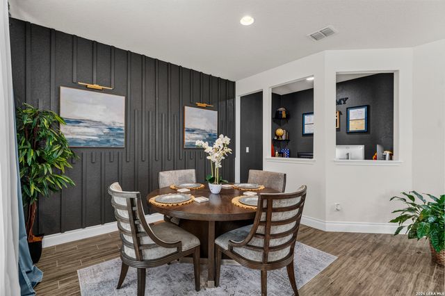 10747 Lone Ranger, San Antonio, TX 78254