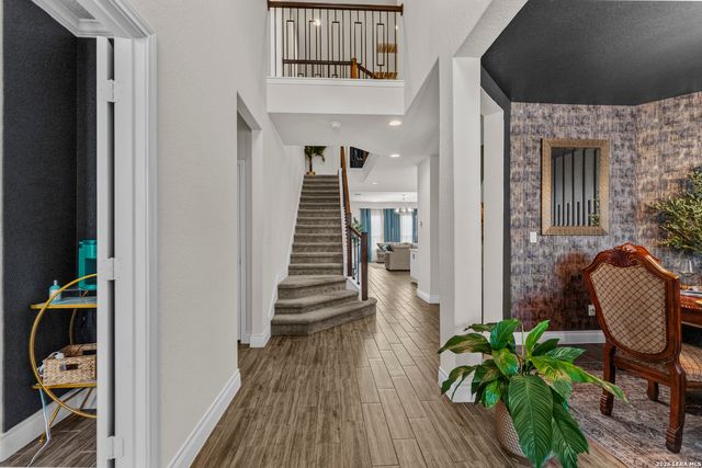 10747 Lone Ranger, San Antonio, TX 78254